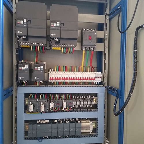 呼和浩特PLC综合控制柜具有过载、短路、缺相保护等保护功能。